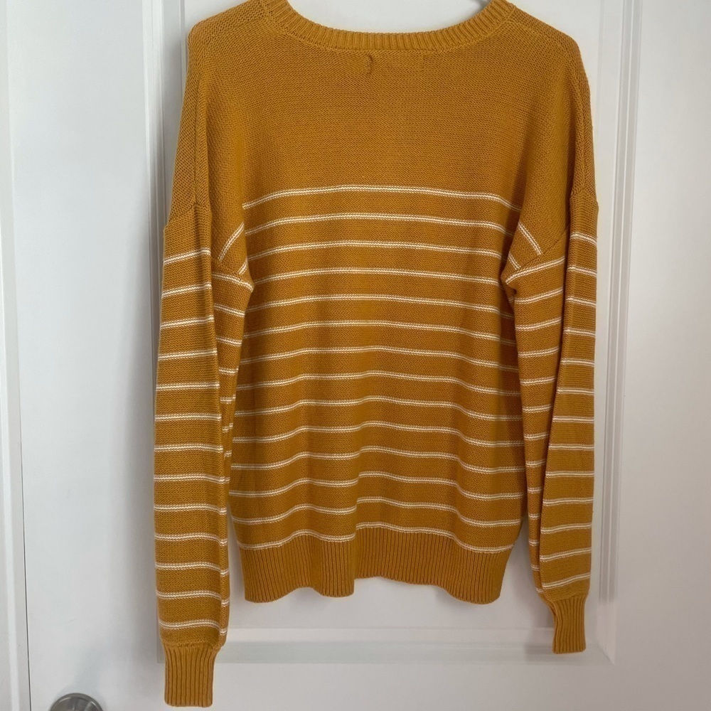 Sweater - Picture 2 of 2